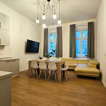 Apartment Maxmilian**** S Parkovanim Zdarma Karlovy Vary